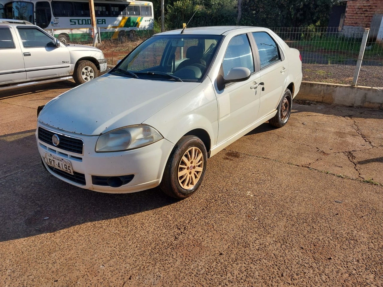 LOTE 6 -  VEÍCULO FIAT SIENA EL 1.4 FLEX