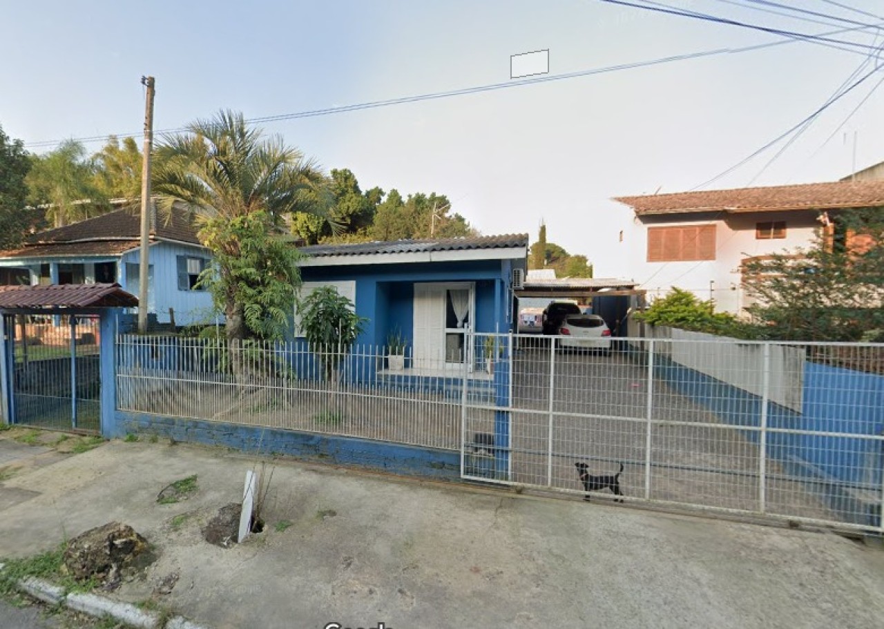 TERRENO DE 330m² NO BAIRRO SAO JORGE COM UMA CASA EM NOVO HAMBURGO
