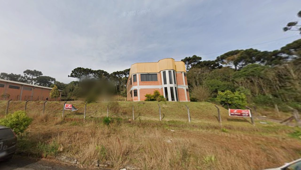 PAVILHÃO INDUSTRIAL COM ÁREA DE 417,38m² E TERRENO COM ÁREA DE 2.534,44m² EM ERECHIM/RS