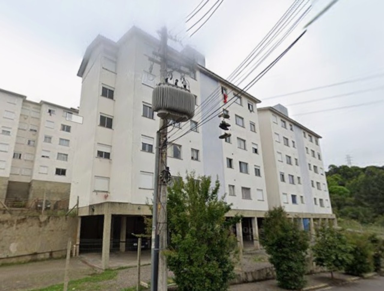 APARTAMENTO 402 DO BLOCO A DO RESIDENCIAL CAMPOS DA SERRA VII