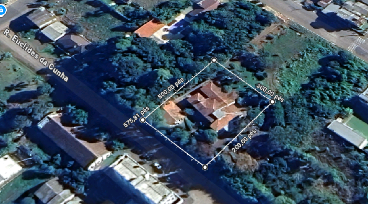 CASA COM GARAGEM E TERRENO DE 2.100m² EM GUAPORÉ/RS