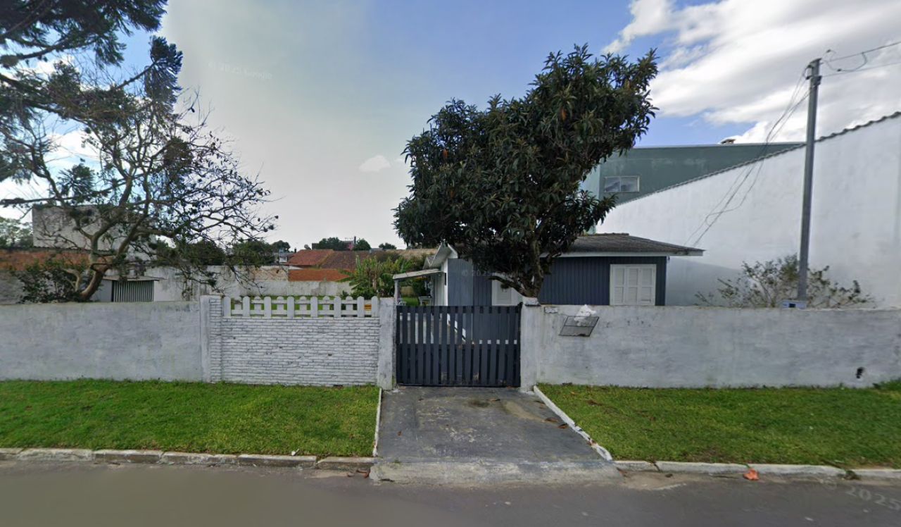 TERRENO DE APROXIMADAMENTE 700m² E CASA NO JARDIM KRAHE EM VIAMÃO/RS