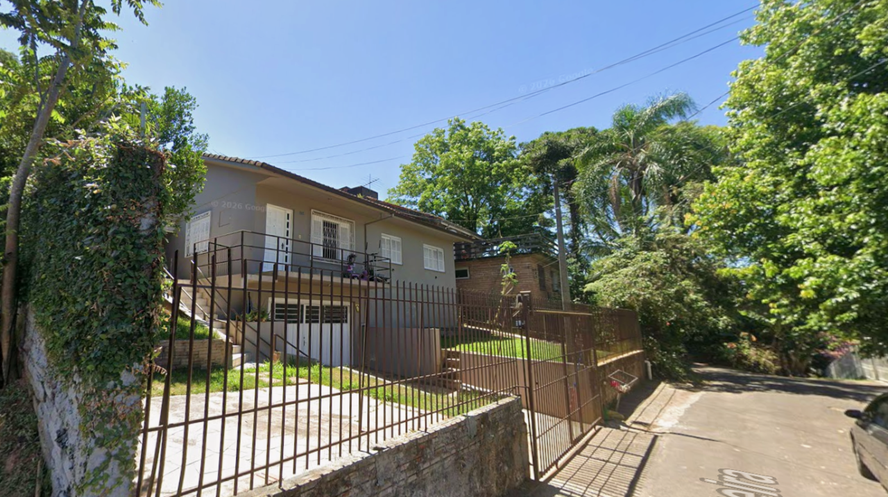Casa no Guarani (foto 2 de 2)